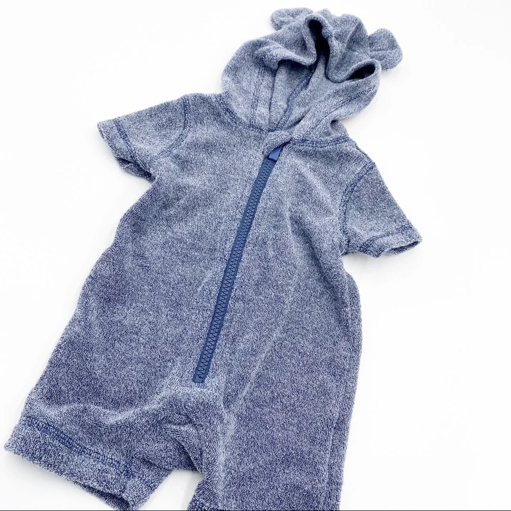 Old‎ Navy Terry Cloth Bear Ear Hooded One Piece Romper